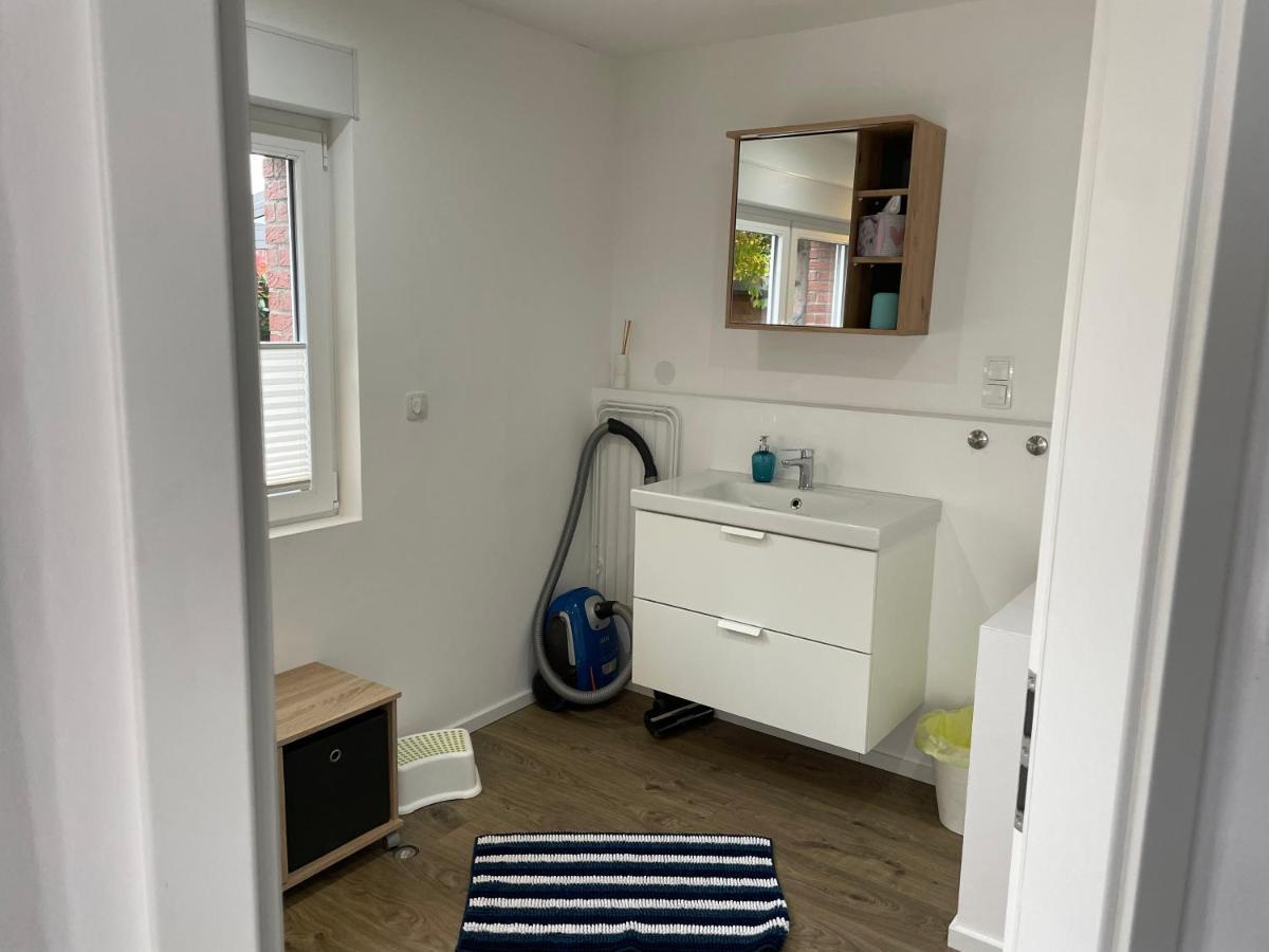 Gemuetliche 1-Zimmer Wohnung Mit Eigenem Eingang Wesseling Exteriér fotografie
