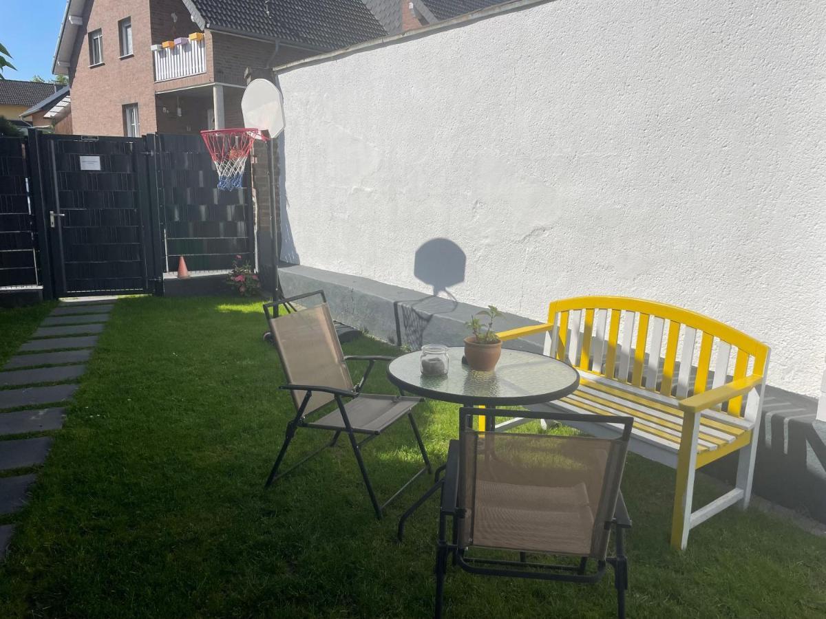 Gemuetliche 1-Zimmer Wohnung Mit Eigenem Eingang Wesseling Exteriér fotografie